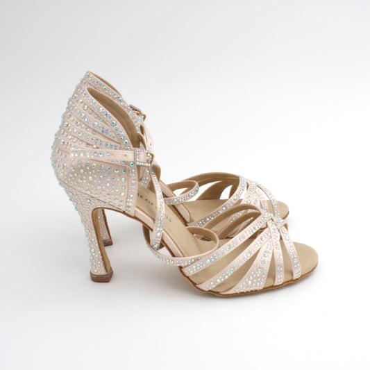 Thyche - dansesko med stener